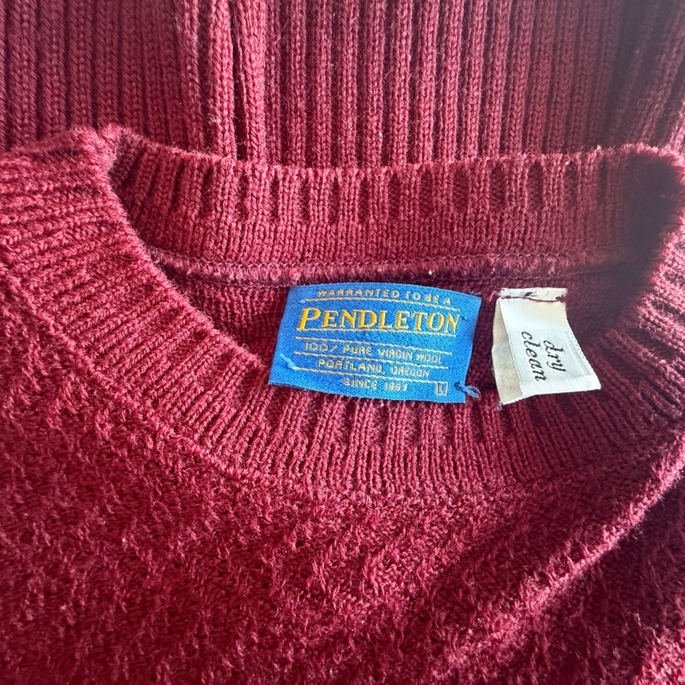 Vintage Perfect Condition Pendleton Deep Red Knit… - image 1